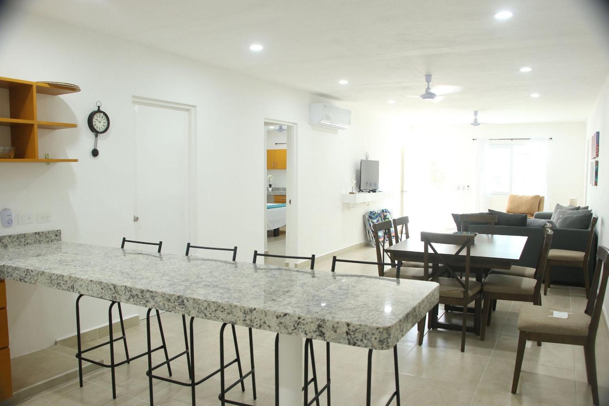 Edifico Con Departamentos Amplios Cerca De La Playa Apartment Puerto Morelos Luaran gambar