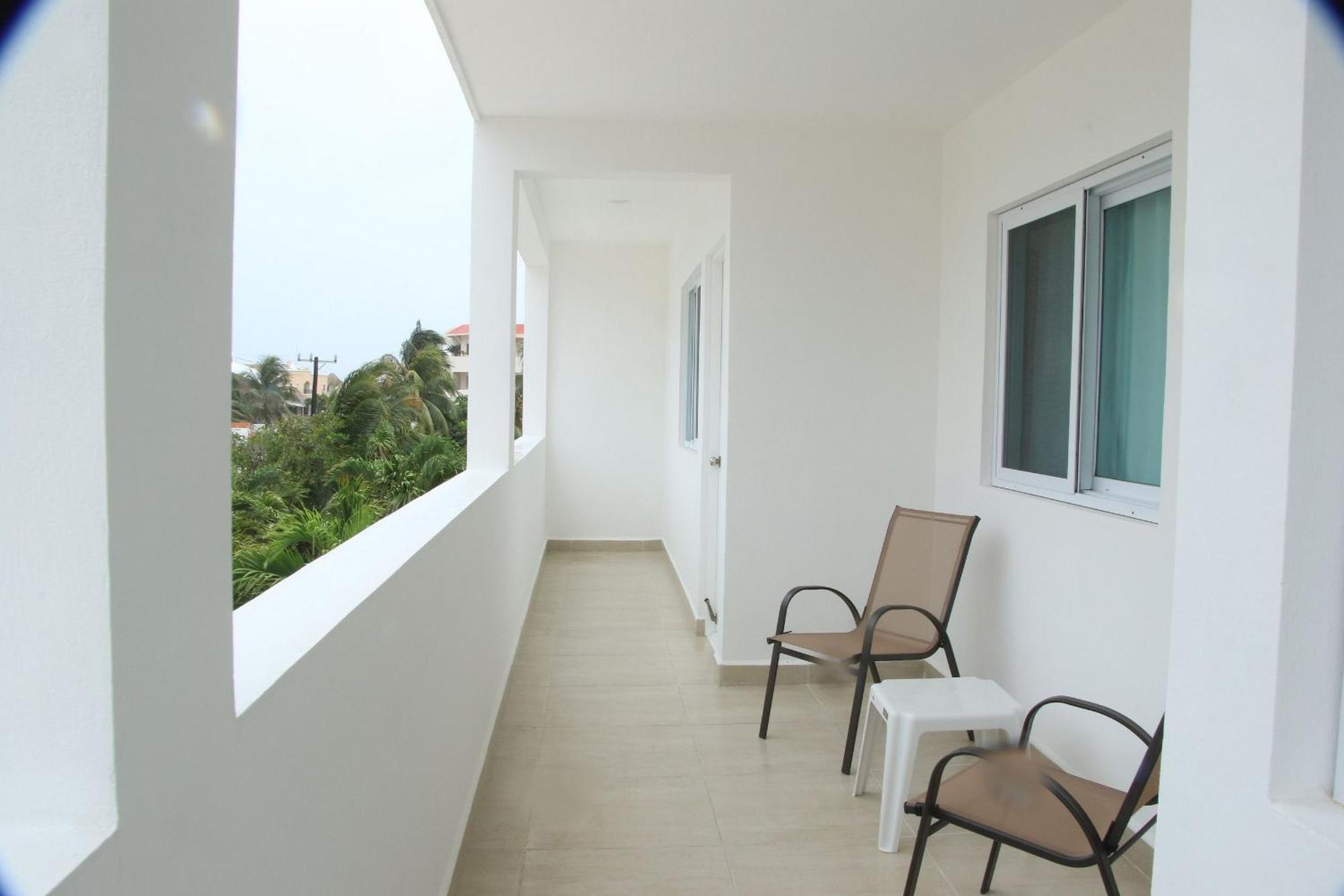 Edifico Con Departamentos Amplios Cerca De La Playa Apartment Puerto Morelos Luaran gambar