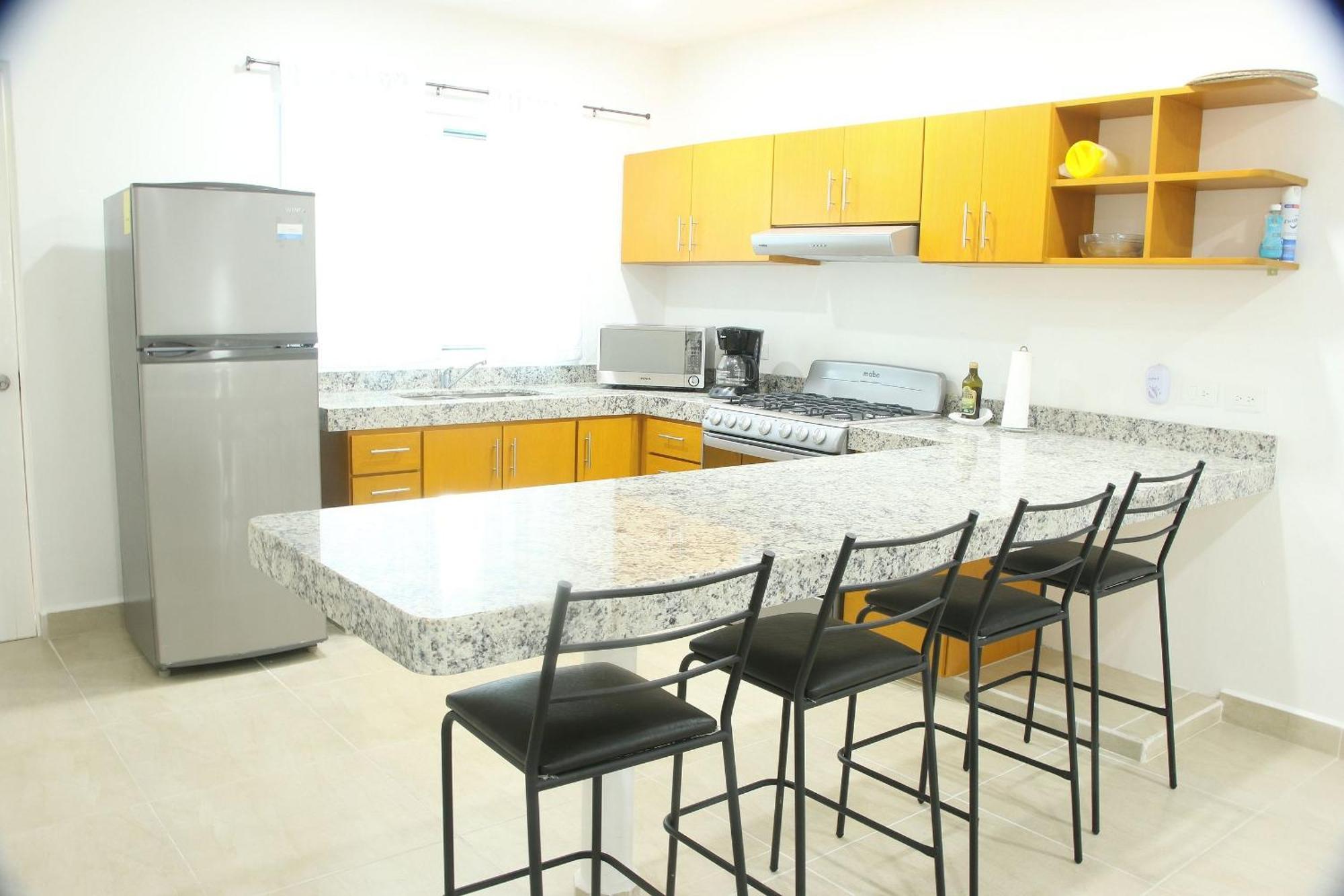 Edifico Con Departamentos Amplios Cerca De La Playa Apartment Puerto Morelos Luaran gambar